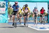 Crossing the finish line in 3h59m32s!