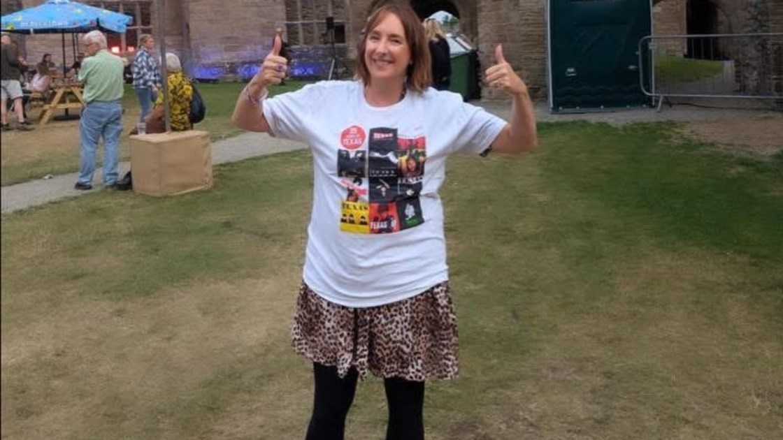 Rachel Farrow is fundraising for PDA Society