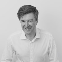 stephen critchlow