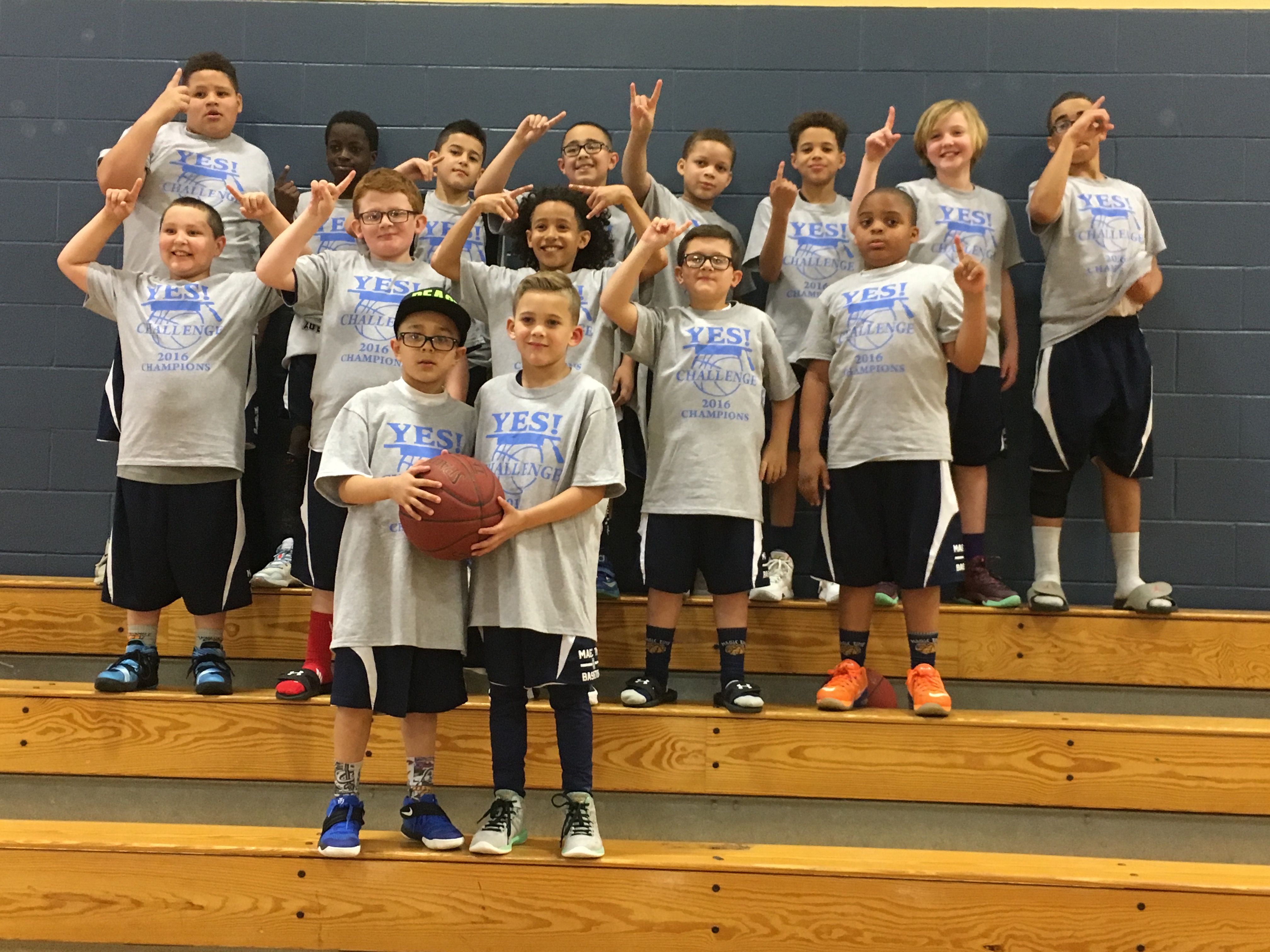 Crowdfunding to help a youth basketball team practice in a gym and to