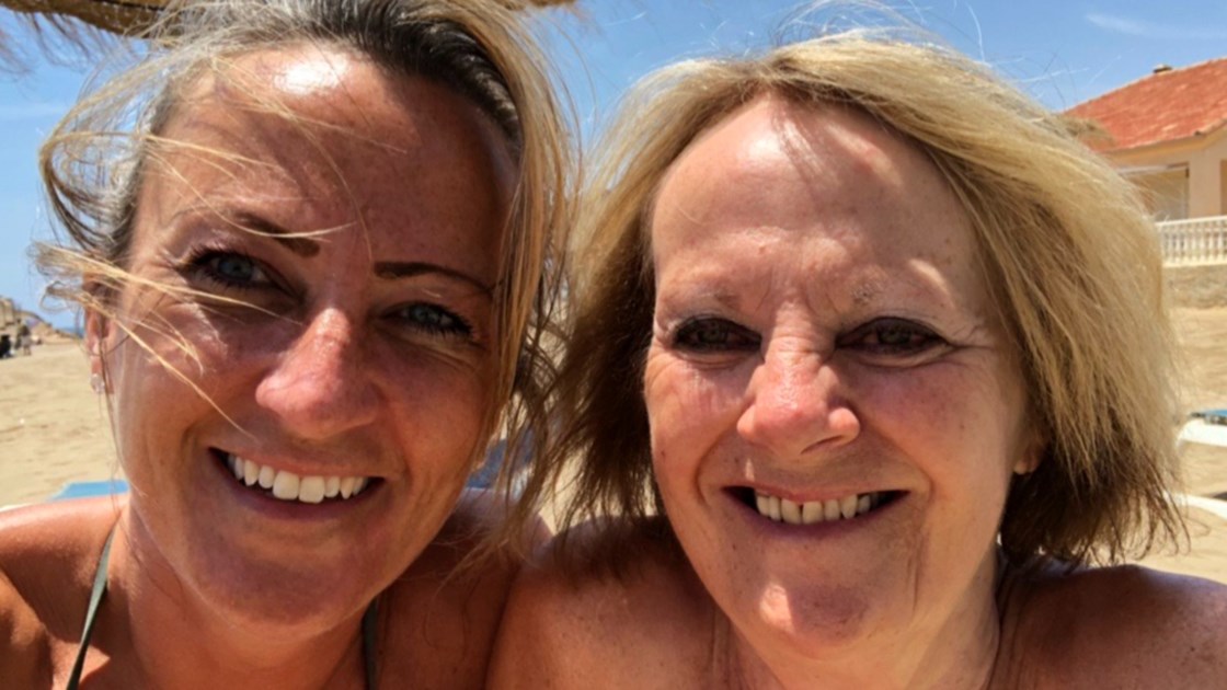 Zoe Reeves (Paradine) is fundraising for Dementia UK