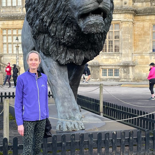 Claire's Miles for Refugees fundraising page
