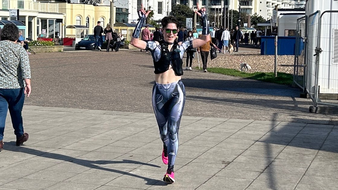 Fiona's 10K run fundraiser for Fabrica