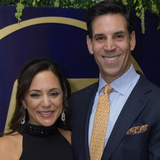 Geralyn and Ralph Della Cava