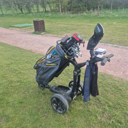 Lewis 's Big Golf Race