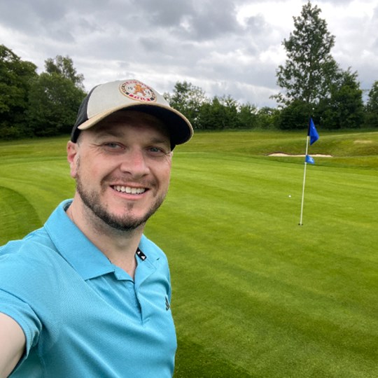 Dale's Big Golf Race