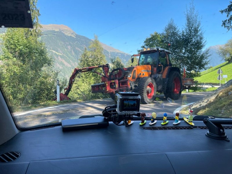 meeting a tractor on a 2m wide road down the Alps