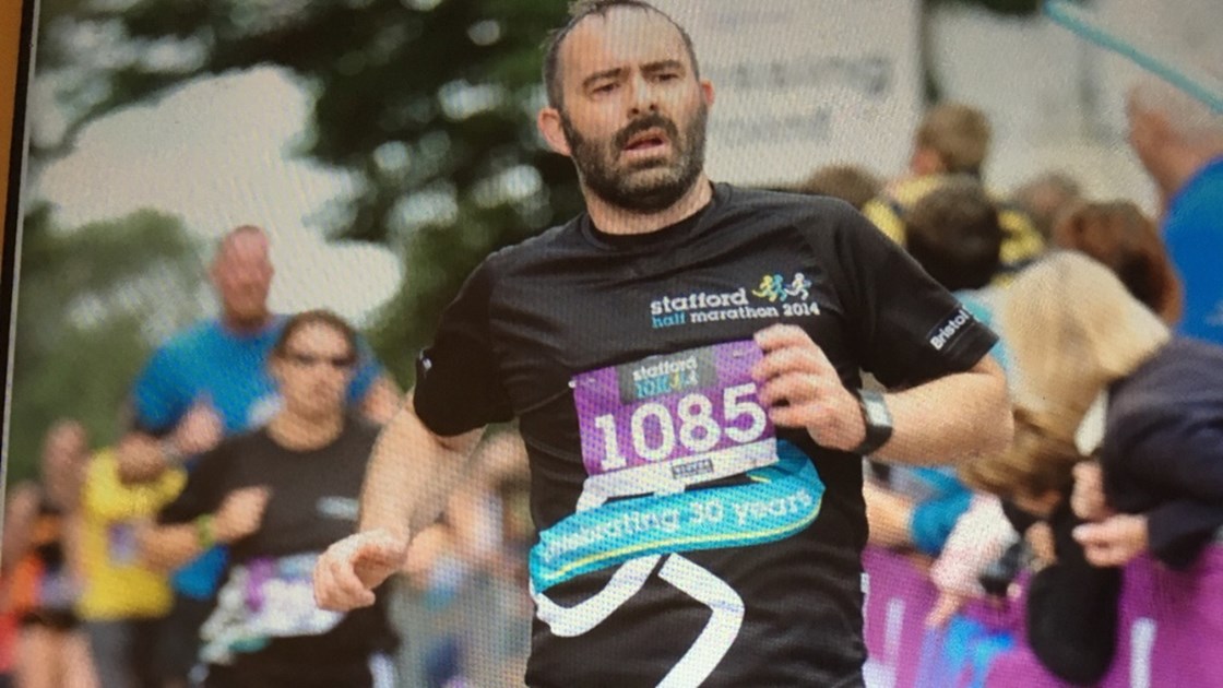 Gavin Hogan is fundraising for Cancer Research UK
