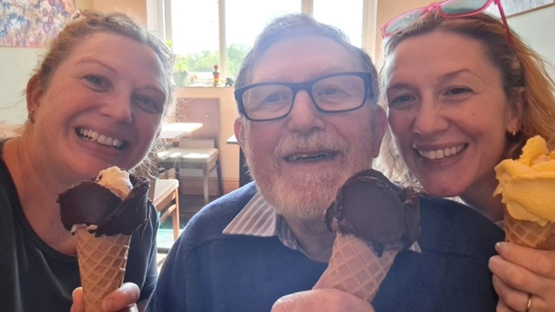 Elizabeth Jaques Elizabeth Jaques is fundraising for Alzheimer's Society