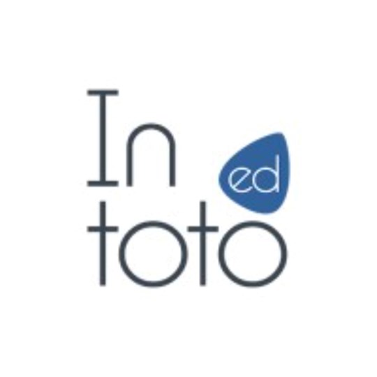 In Toto Ed - Christmas Jumper Day