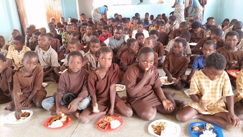 Crowdfunding to help feed orphaned and vulnerable children in Zambia on