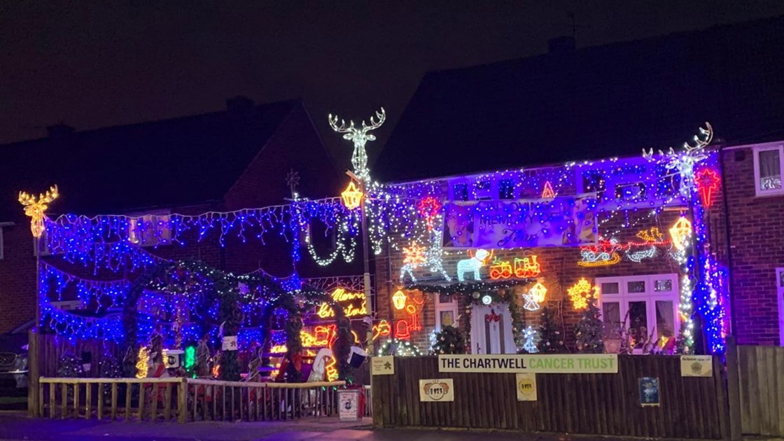 MICKLEHAM ROAD CHRISTMAS LIGHTS 2022 JustGiving