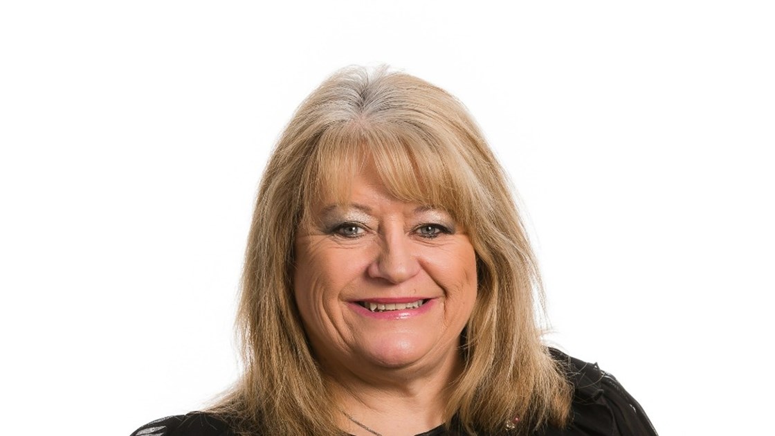 Support Mandy Taking On The World Bog Snorkelling Championships for HJC ...