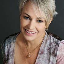 Natasha Hart-Davis